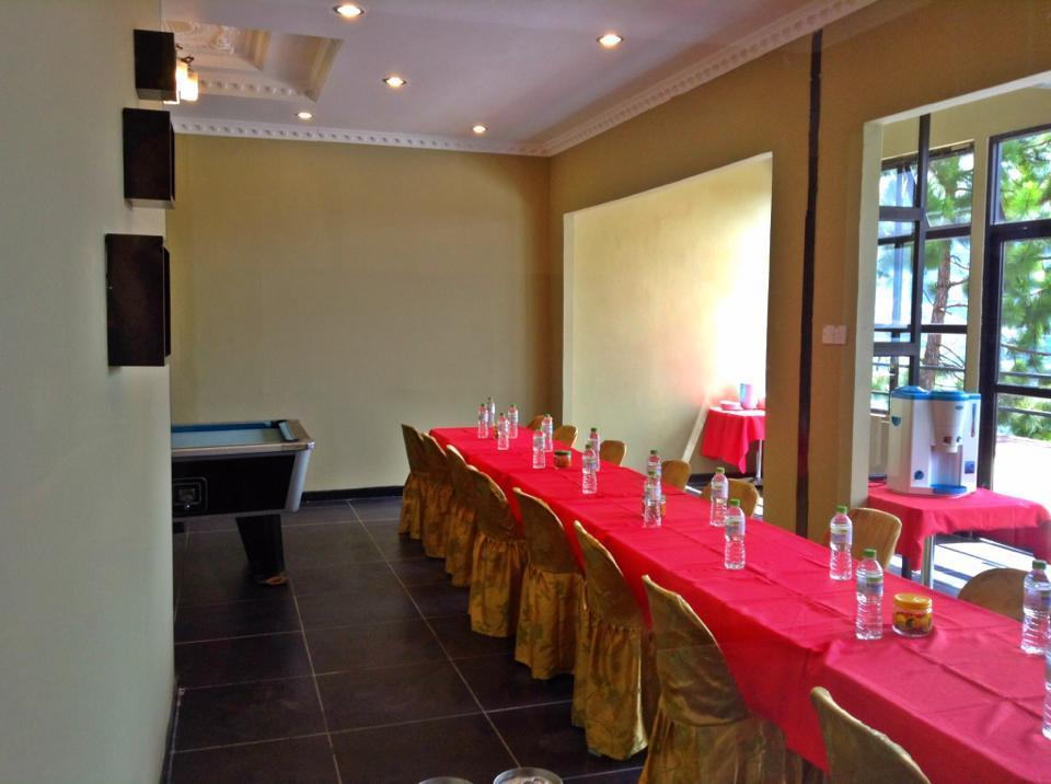 Hotel Crystal Hill R